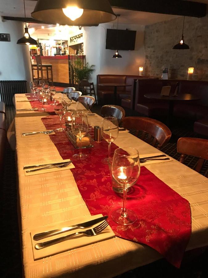 The Portcullis Hotel Chipping Sodbury Esterno foto